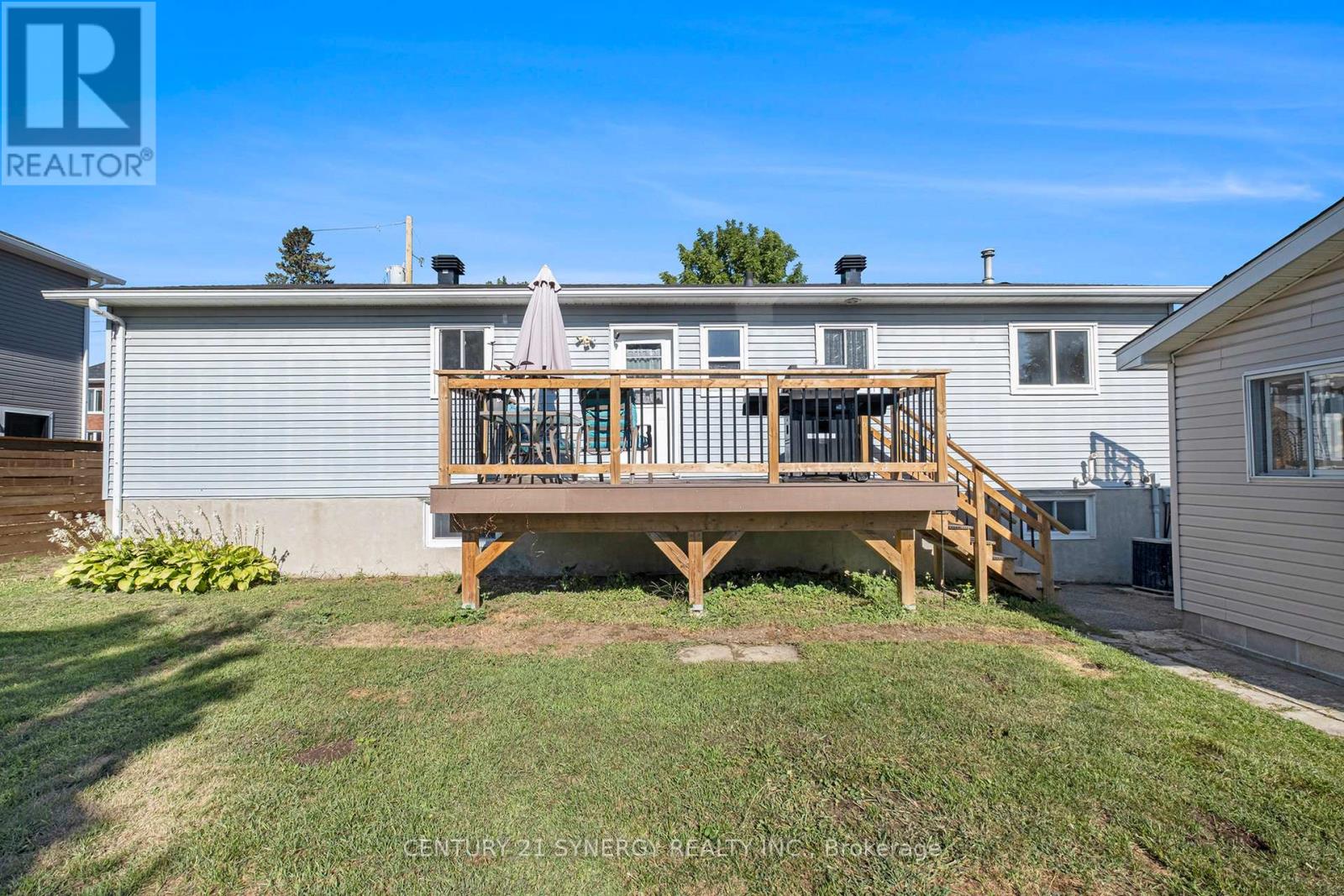 24 Elm Street E, Smiths Falls, Ontario  K7A 3S8 - Photo 16 - X12392847