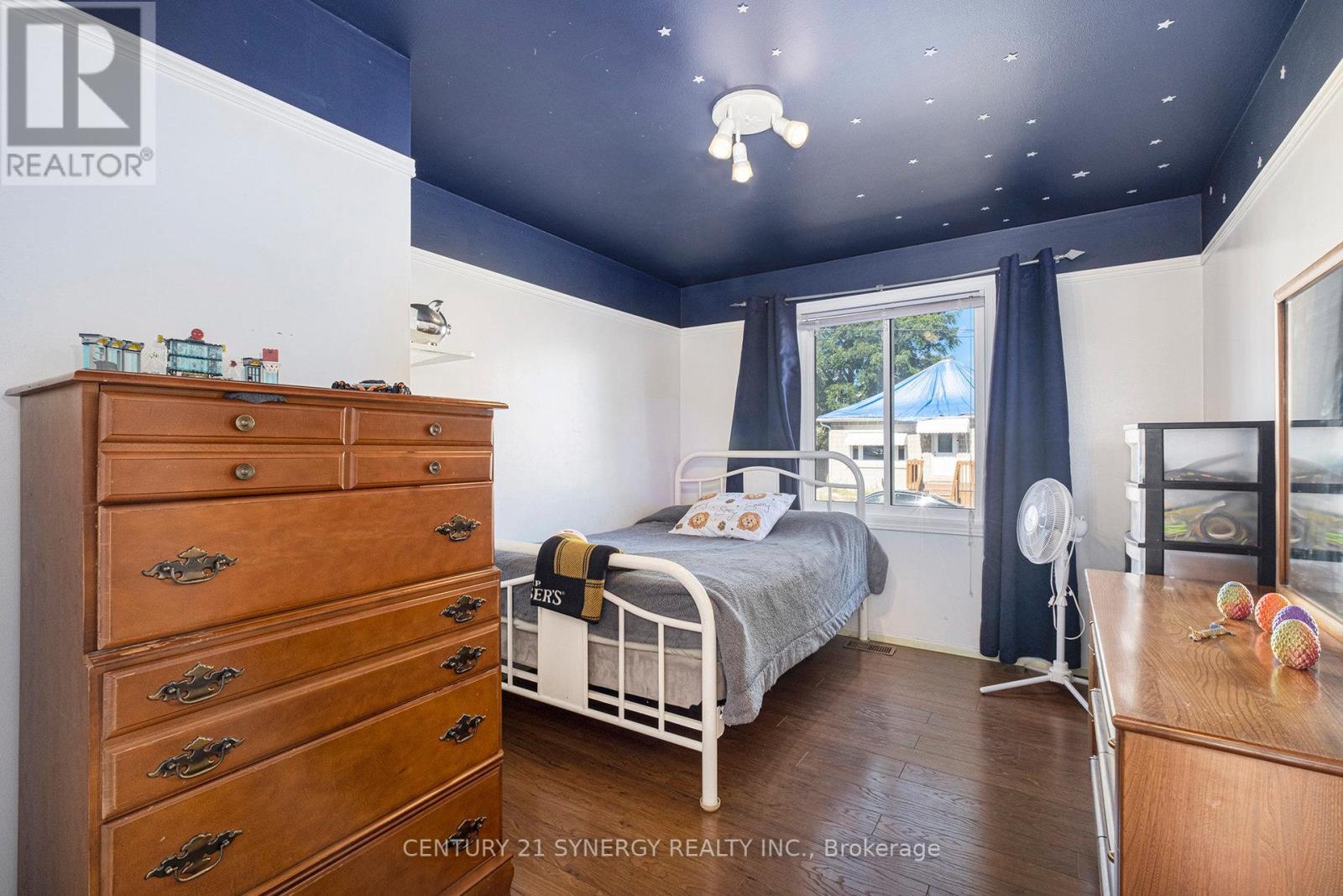 24 Elm Street E, Smiths Falls, Ontario  K7A 3S8 - Photo 8 - X12392847