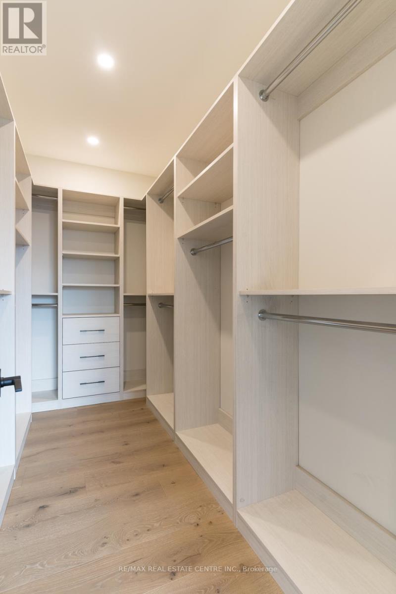 256 Mountain Road, Grimsby (Grimsby Escarpment), Ontario  L3M 4E7 - Photo 16 - X12392780