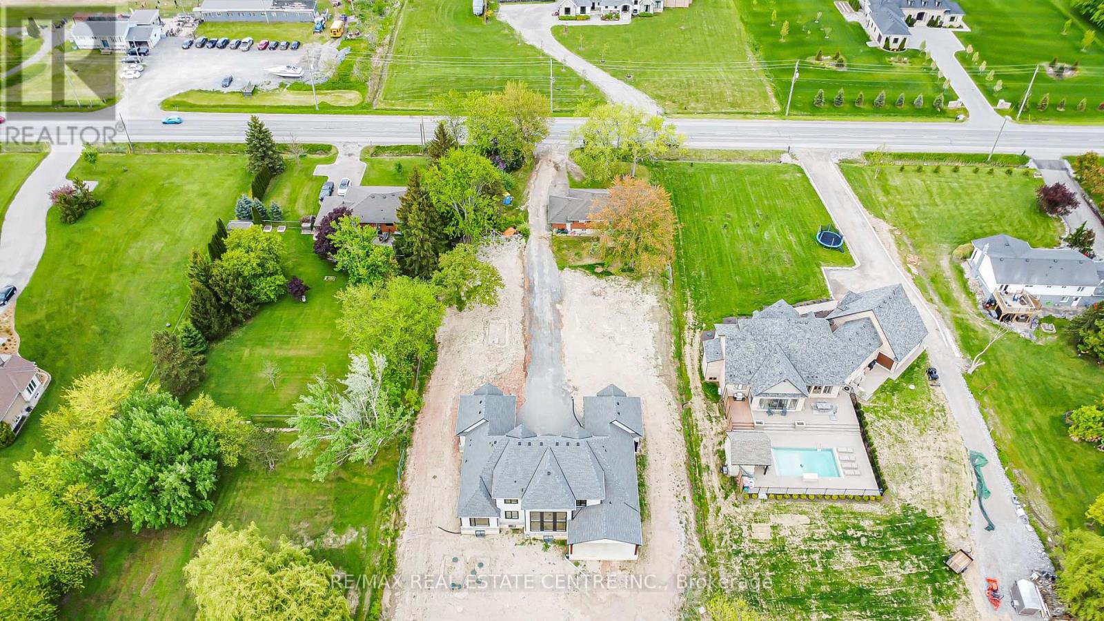 256 Mountain Road, Grimsby (Grimsby Escarpment), Ontario  L3M 4E7 - Photo 44 - X12392780