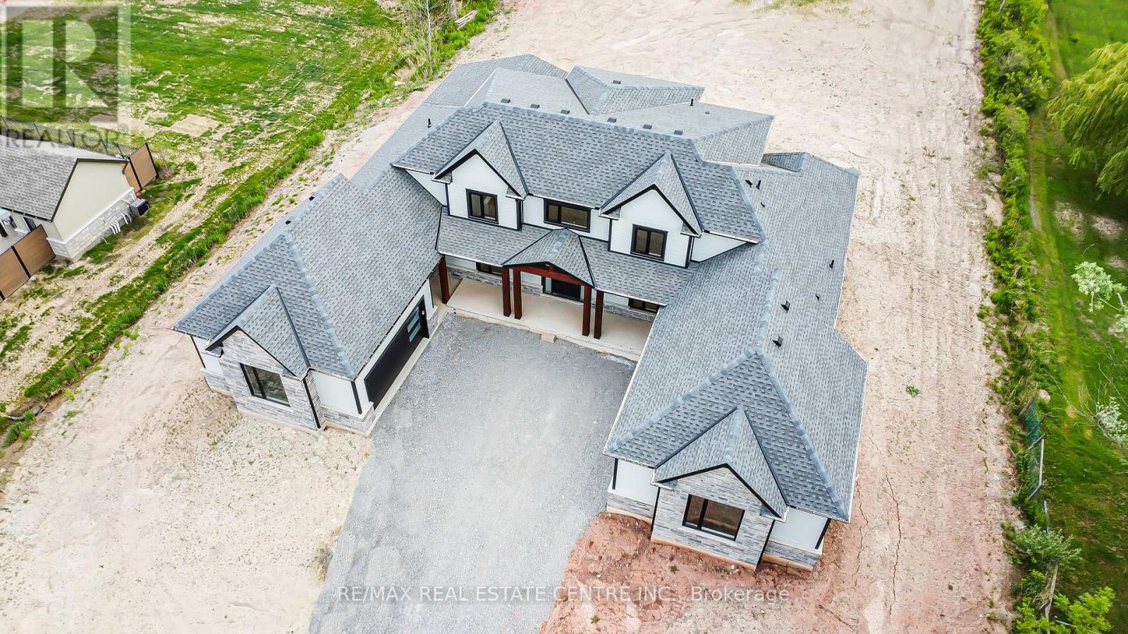 256 Mountain Road, Grimsby (Grimsby Escarpment), Ontario  L3M 4E7 - Photo 45 - X12392780