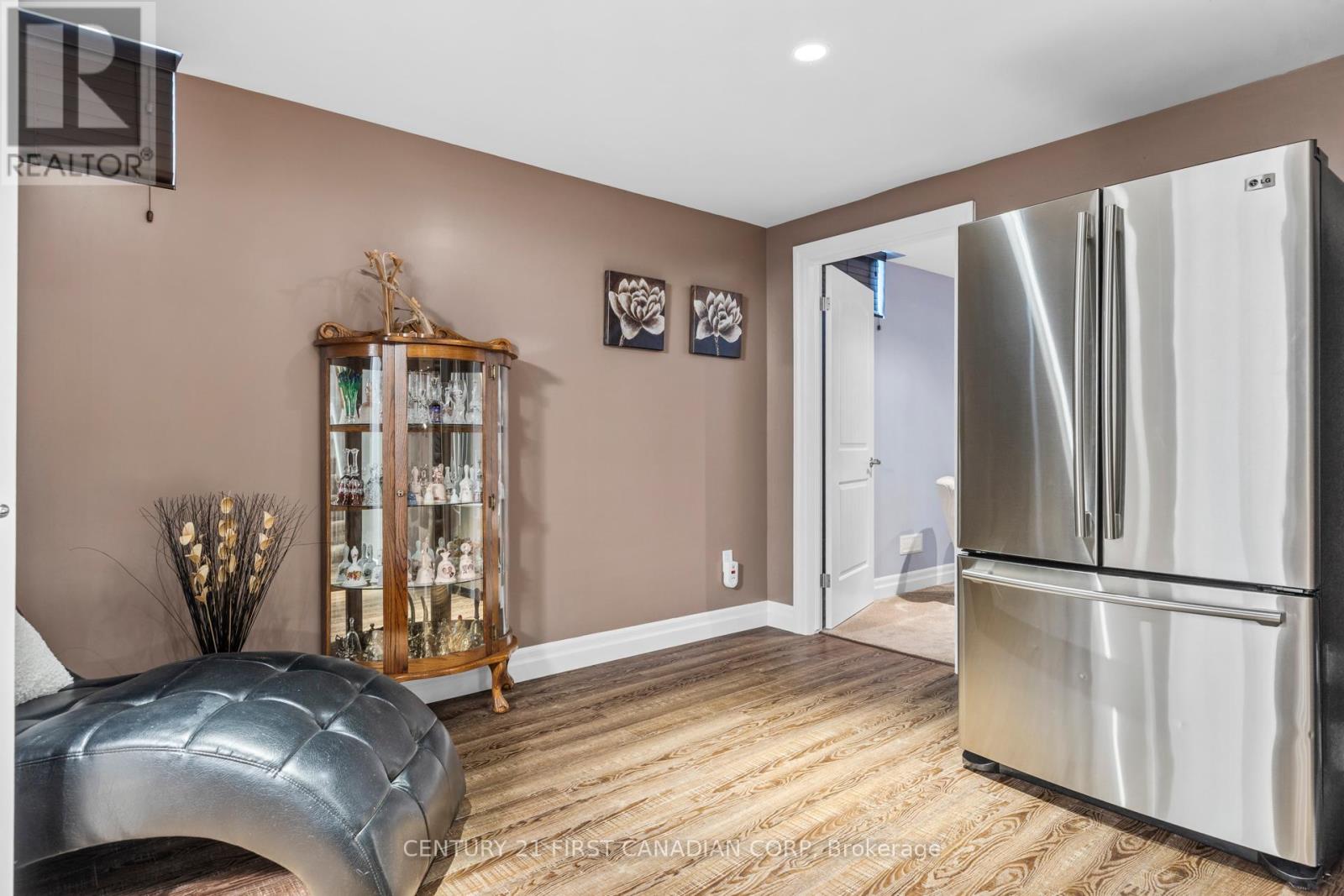 2 Longview Court, London South (South K), Ontario  N6K 4J1 - Photo 26 - X12392802