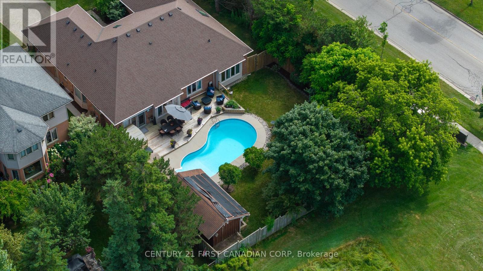 2 Longview Court, London South (South K), Ontario  N6K 4J1 - Photo 3 - X12392802