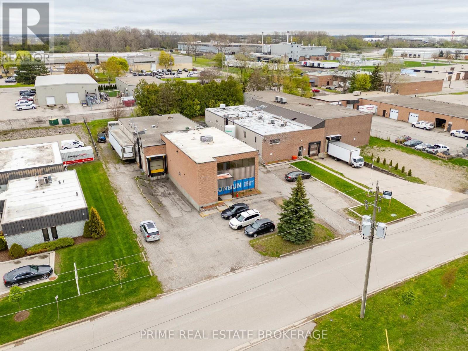 159 Stronach Crescent, London East, Ontario  N5V 3G5 - Photo 1 - X12392837