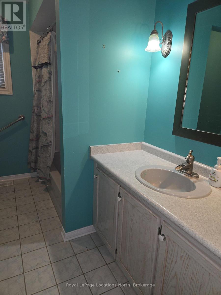 21 Langevin Drive, Wasaga Beach, Ontario  L9Z 1C6 - Photo 23 - S12392747
