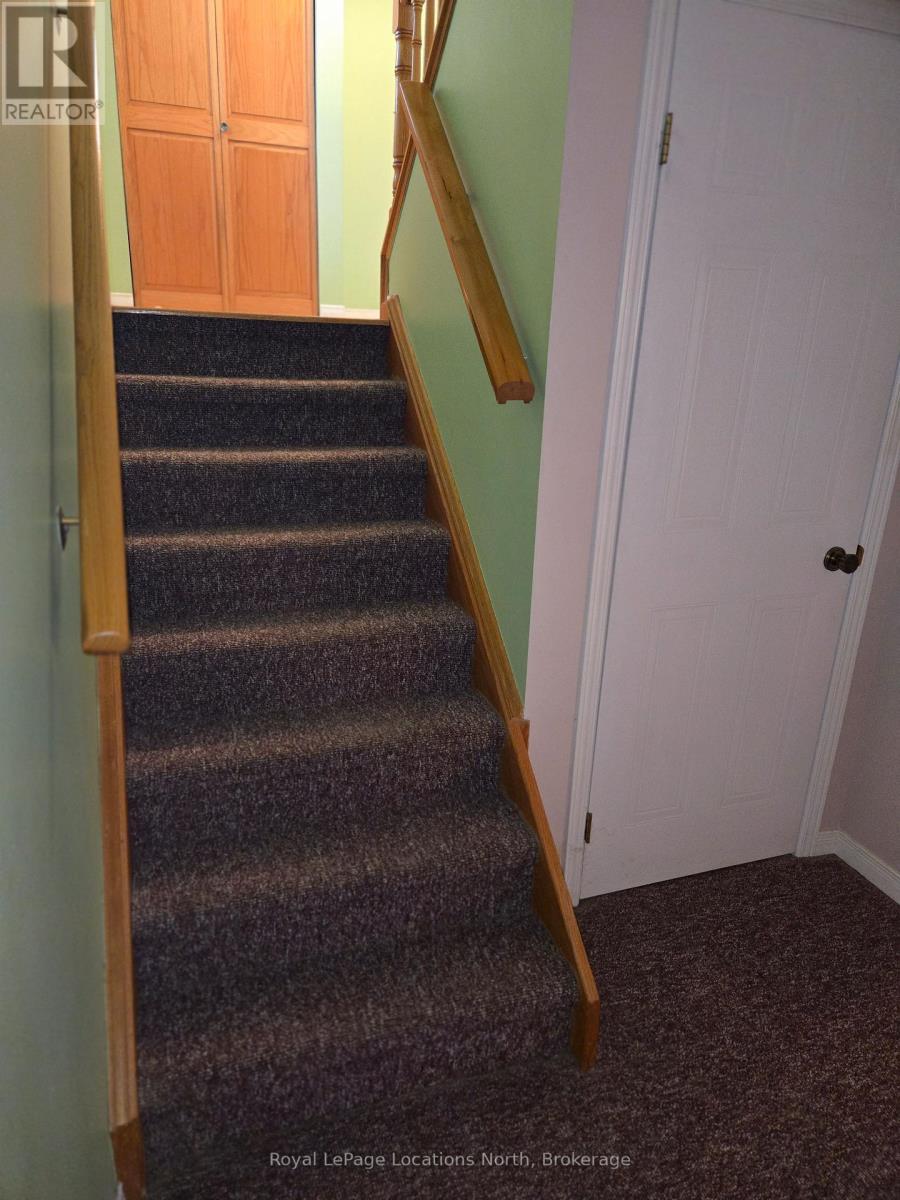 21 Langevin Drive, Wasaga Beach, Ontario  L9Z 1C6 - Photo 41 - S12392747