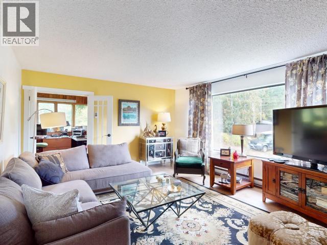 7889 Highway 101, Powell River, British Columbia  V8A 0R7 - Photo 29 - 19329
