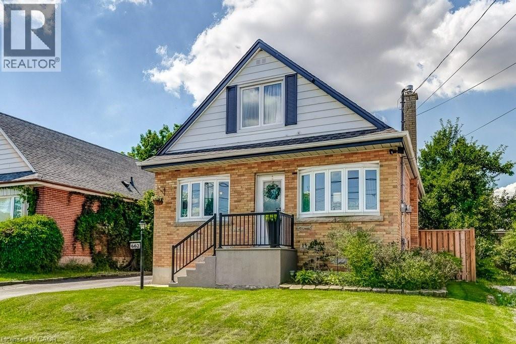 662 Upper Sherman Avenue, Hamilton, Ontario  L8V 3M5 - Photo 3 - 40768089