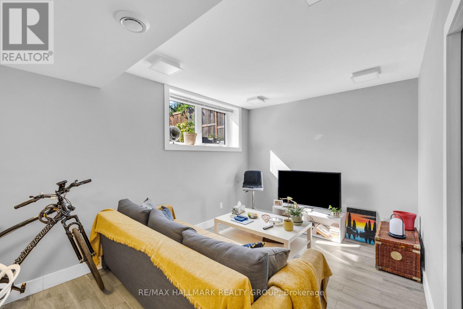 42b Young Street, Ottawa, Ontario  K1S 3H7 - Photo 25 - X12392776