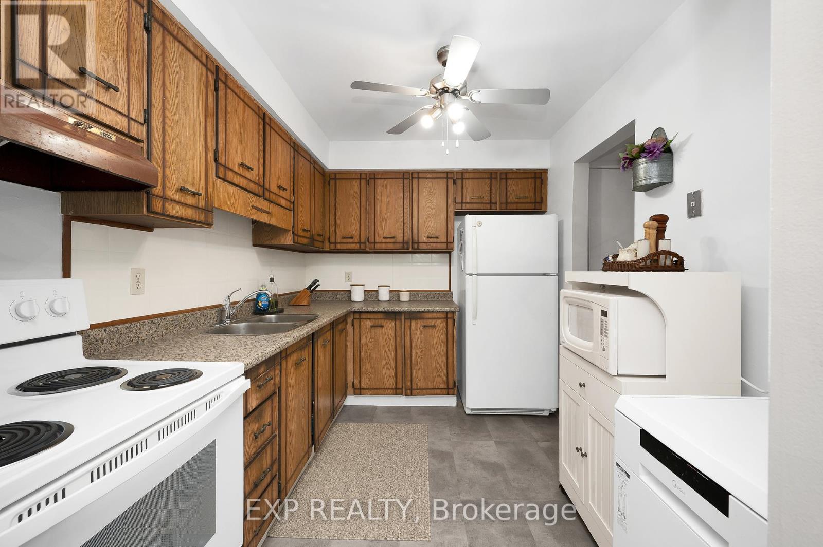 21 - 5017 Pinedale Avenue, Burlington (Appleby), Ontario  L7L 5J6 - Photo 15 - W12392808