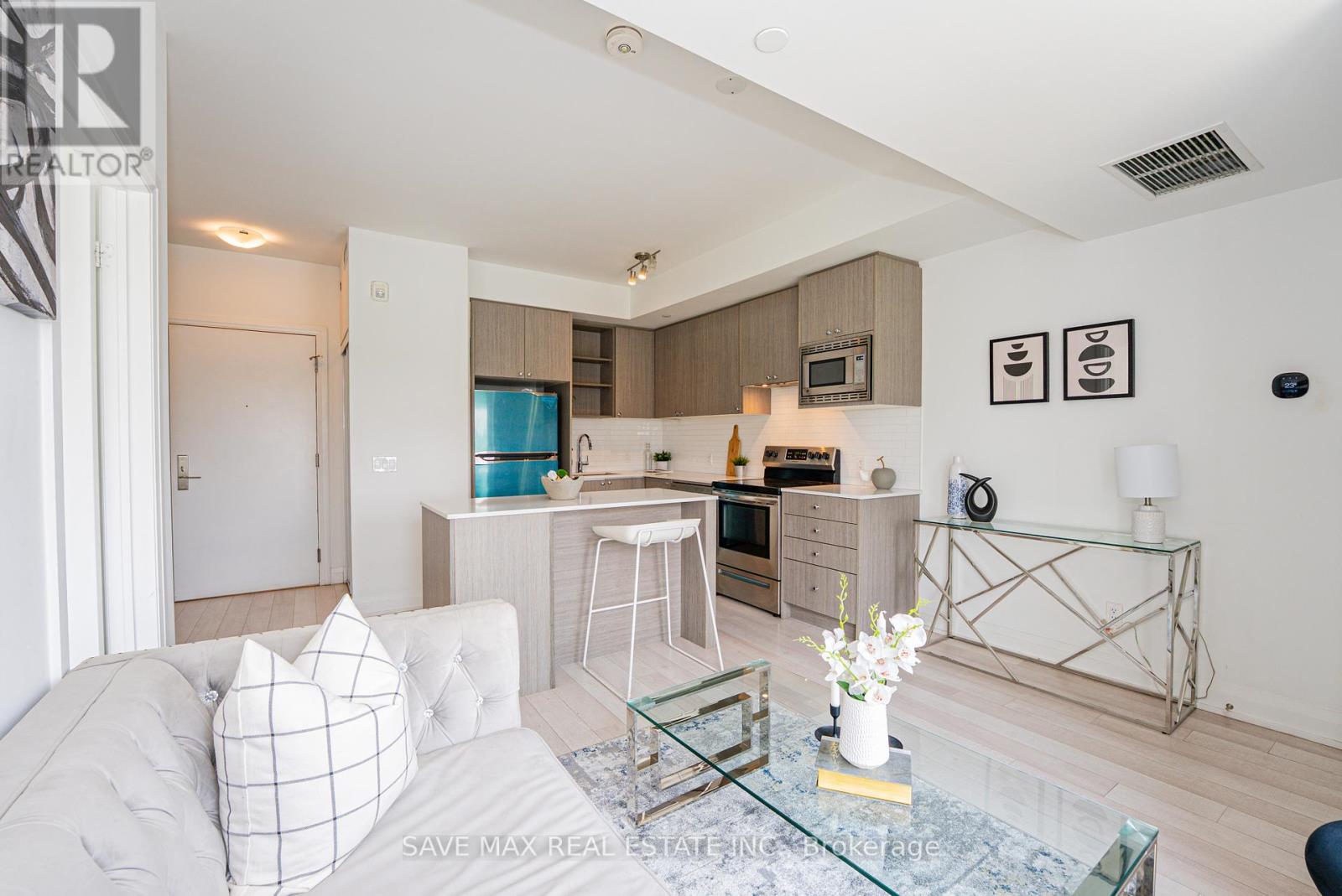 215 - 155 Downsview Park Boulevard, Toronto, Ontario  M3K 0E3 - Photo 10 - W12392840