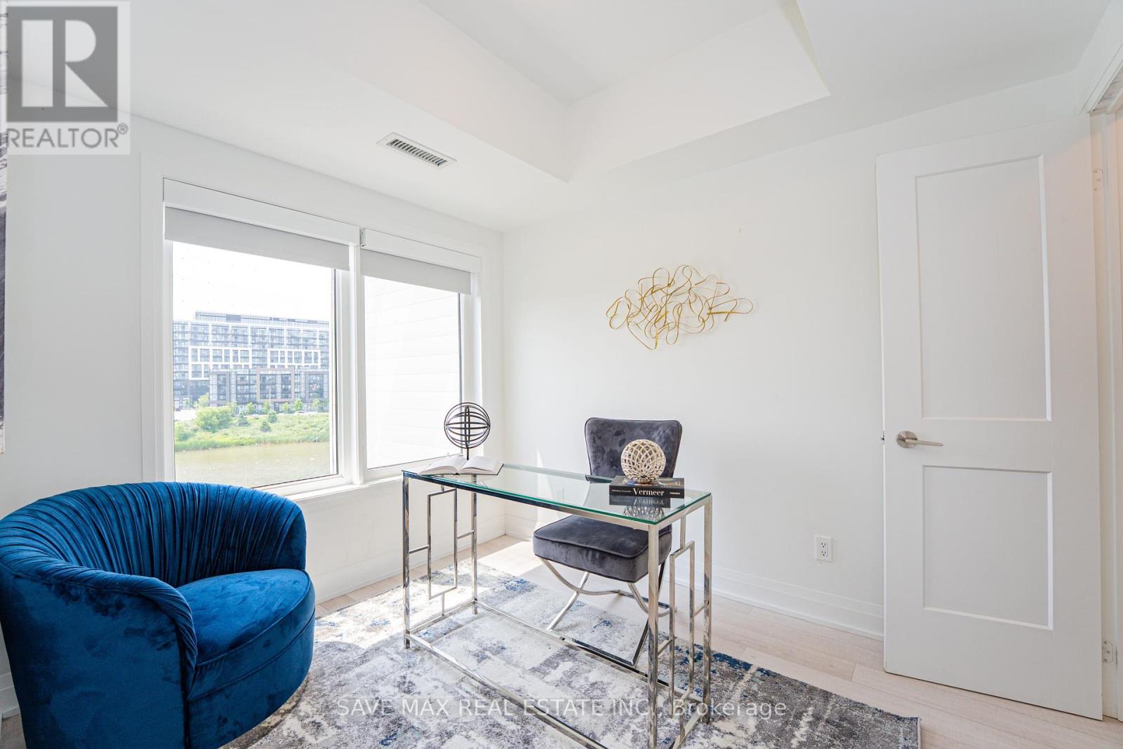 215 - 155 Downsview Park Boulevard, Toronto, Ontario  M3K 0E3 - Photo 13 - W12392840