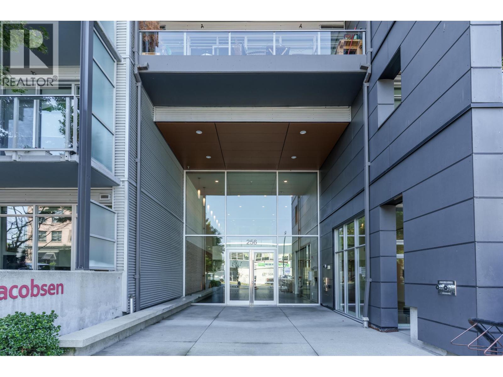 260 E 2ND AVENUE, Vancouver, British Columbia