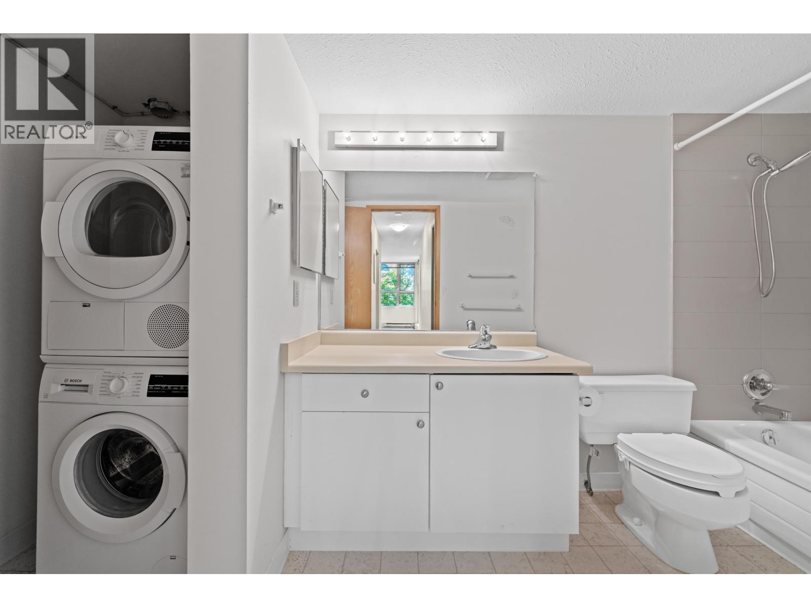301 1406 Harwood Street, Vancouver, British Columbia  V6G 1X5 - Photo 16 - R3045857