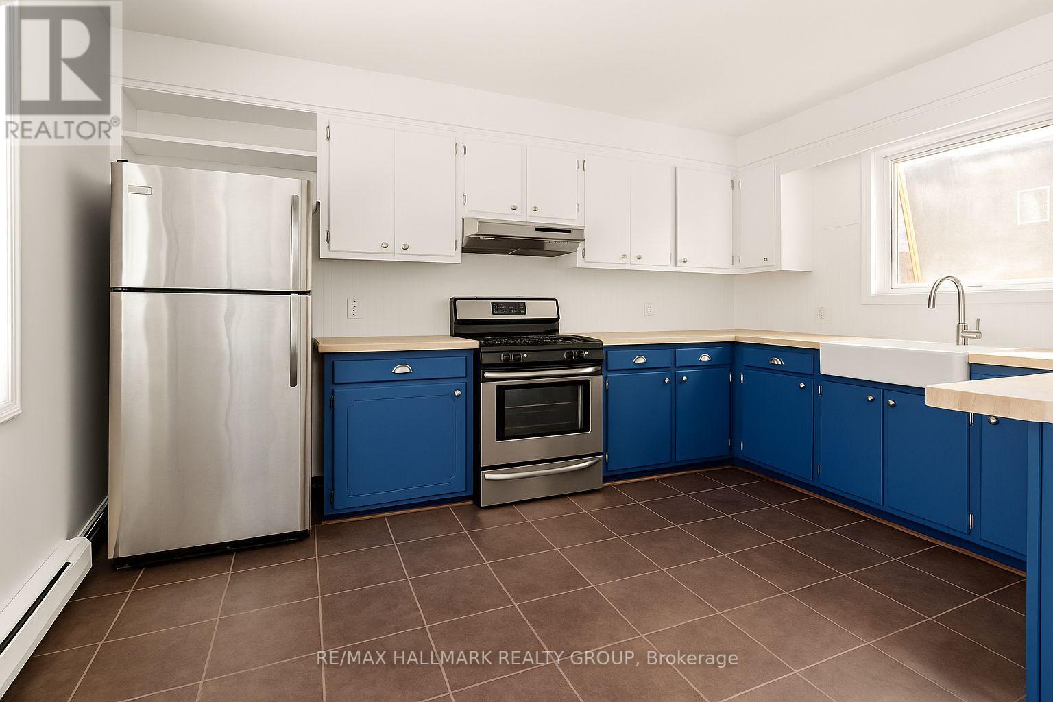 21 Downes Avenue, Prince Edward County, Ontario  K0K 2T0 - Photo 8 - X12356334