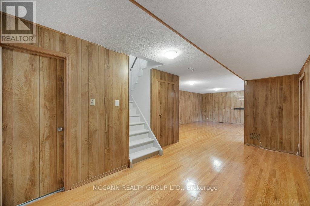 7 Carswell Place, Toronto, Ontario  M9R 3K6 - Photo 23 - W12392495