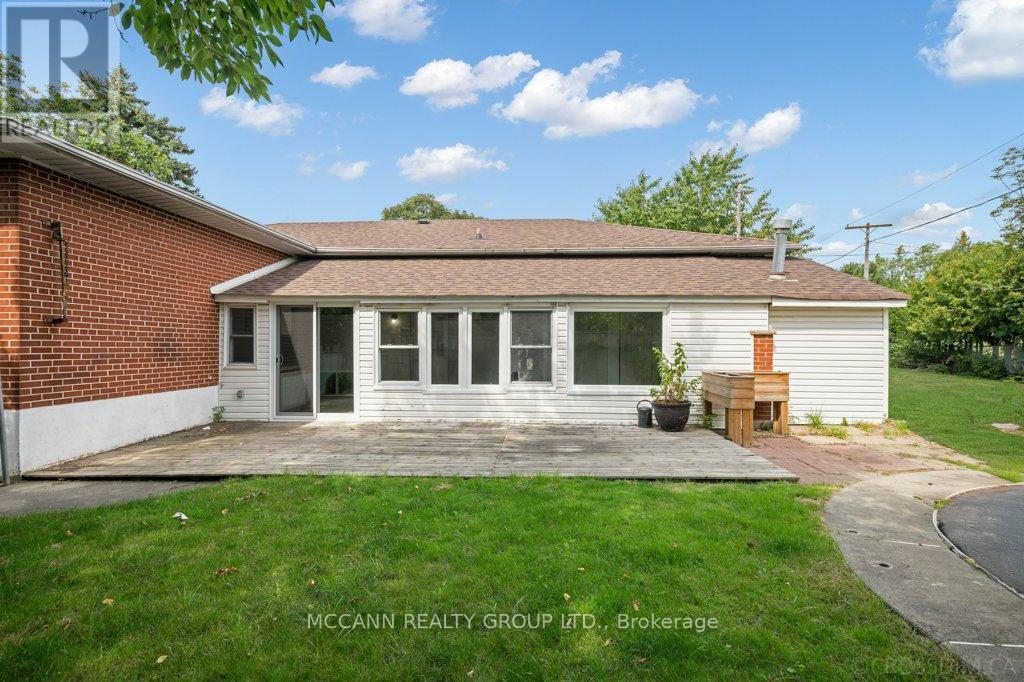 7 Carswell Place, Toronto, Ontario  M9R 3K6 - Photo 34 - W12392495