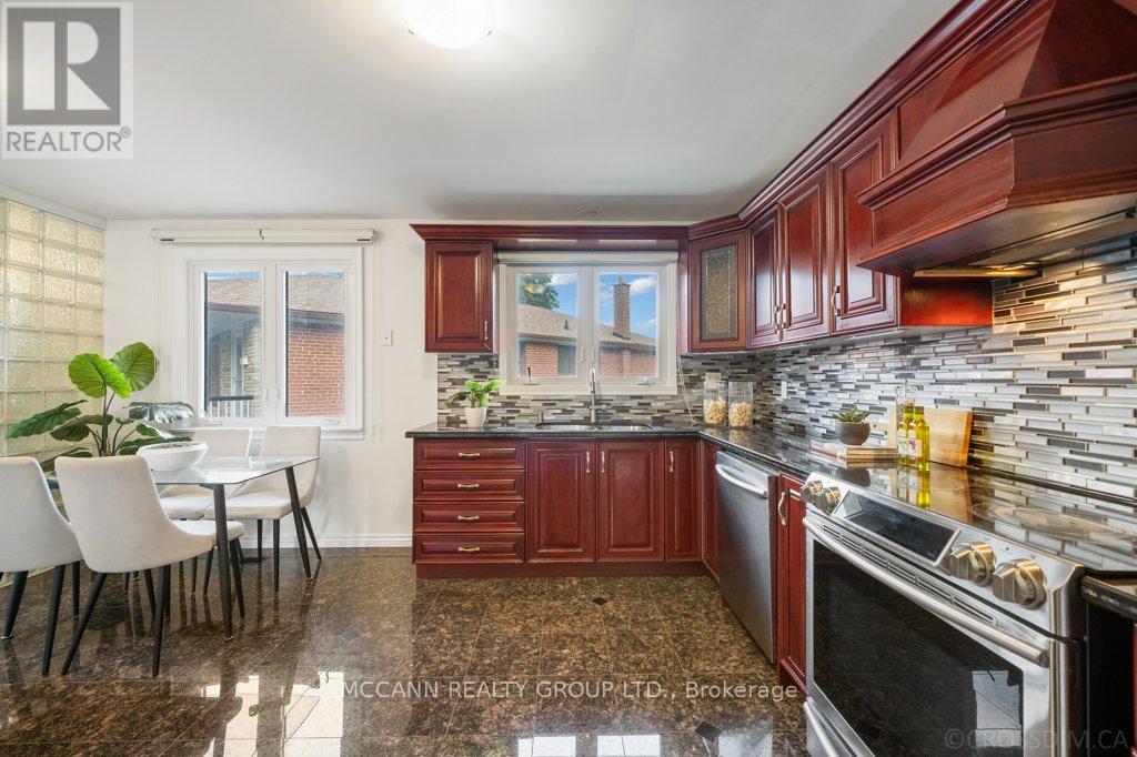 7 Carswell Place, Toronto, Ontario  M9R 3K6 - Photo 14 - W12392495