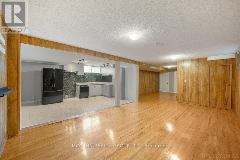 7 Carswell Place, Toronto, Ontario  M9R 3K6 - Photo 24 - W12392495