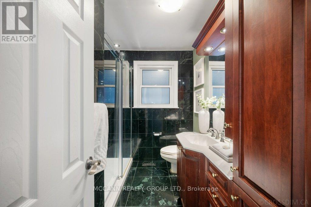 7 Carswell Place, Toronto, Ontario  M9R 3K6 - Photo 15 - W12392495