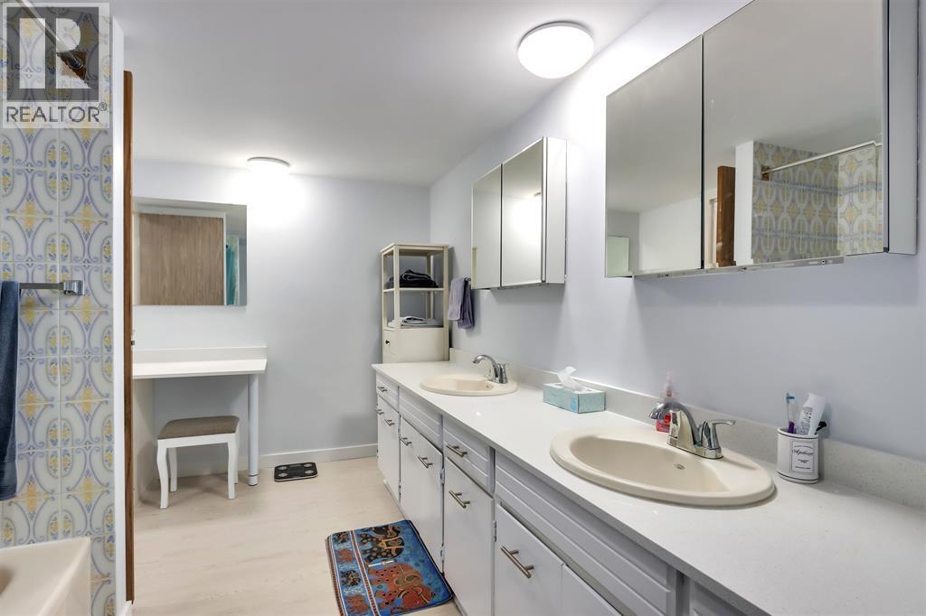 1707 6651 Minoru Boulevard, Richmond, British Columbia  V6Y 1Z2 - Photo 14 - R3045859