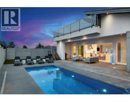 156 Golden Oaks Cres Hammond Bay