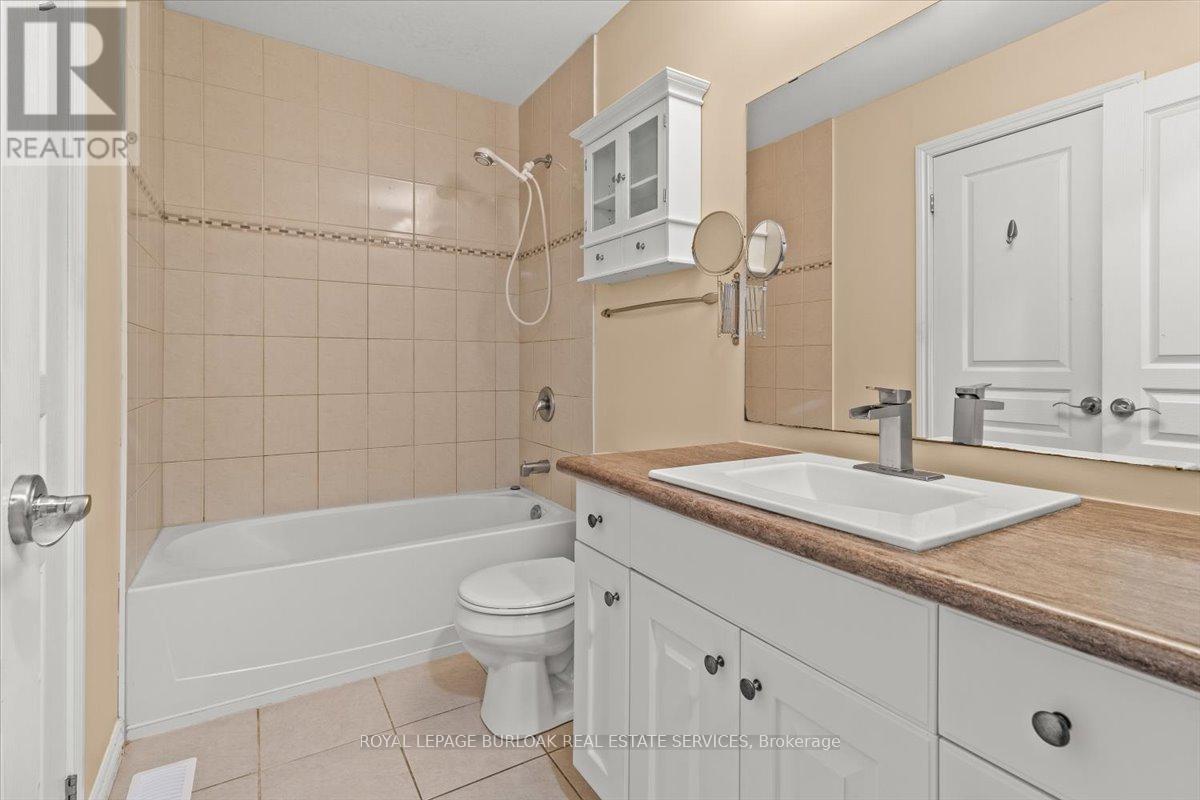 63 - 80 Willow Street, Brant (Paris), Ontario  N3L 2K6 - Photo 19 - X12392813
