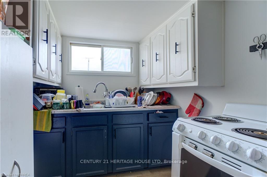 220 Nelson Street, Brantford, Ontario  N3S 4C1 - Photo 22 - X12392825