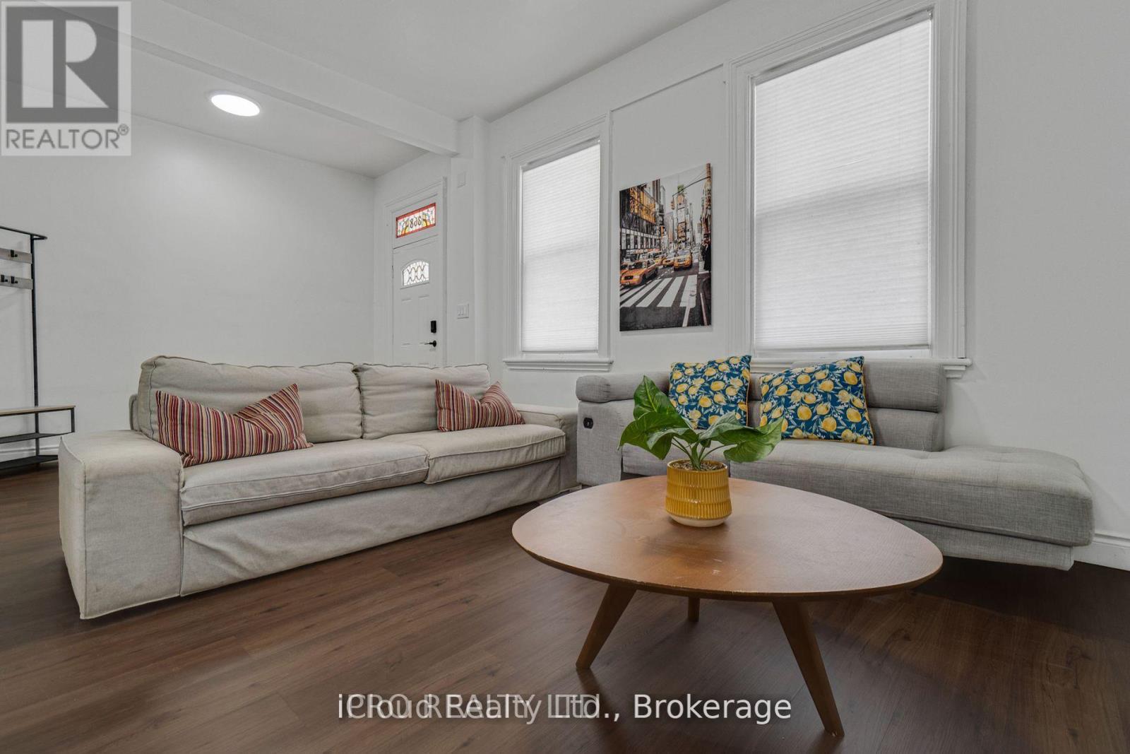 368 Simcoe Street, London East (East K), Ontario  N6B 1J7 - Photo 12 - X12392844