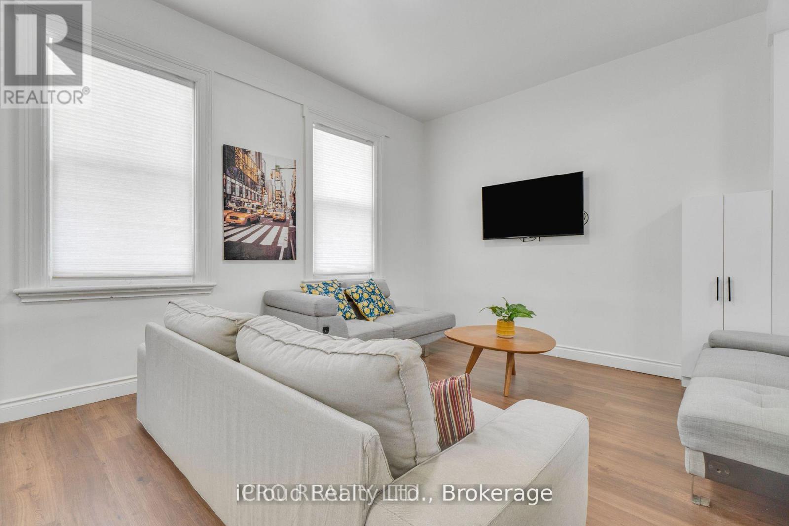 368 Simcoe Street, London East (East K), Ontario  N6B 1J7 - Photo 13 - X12392844