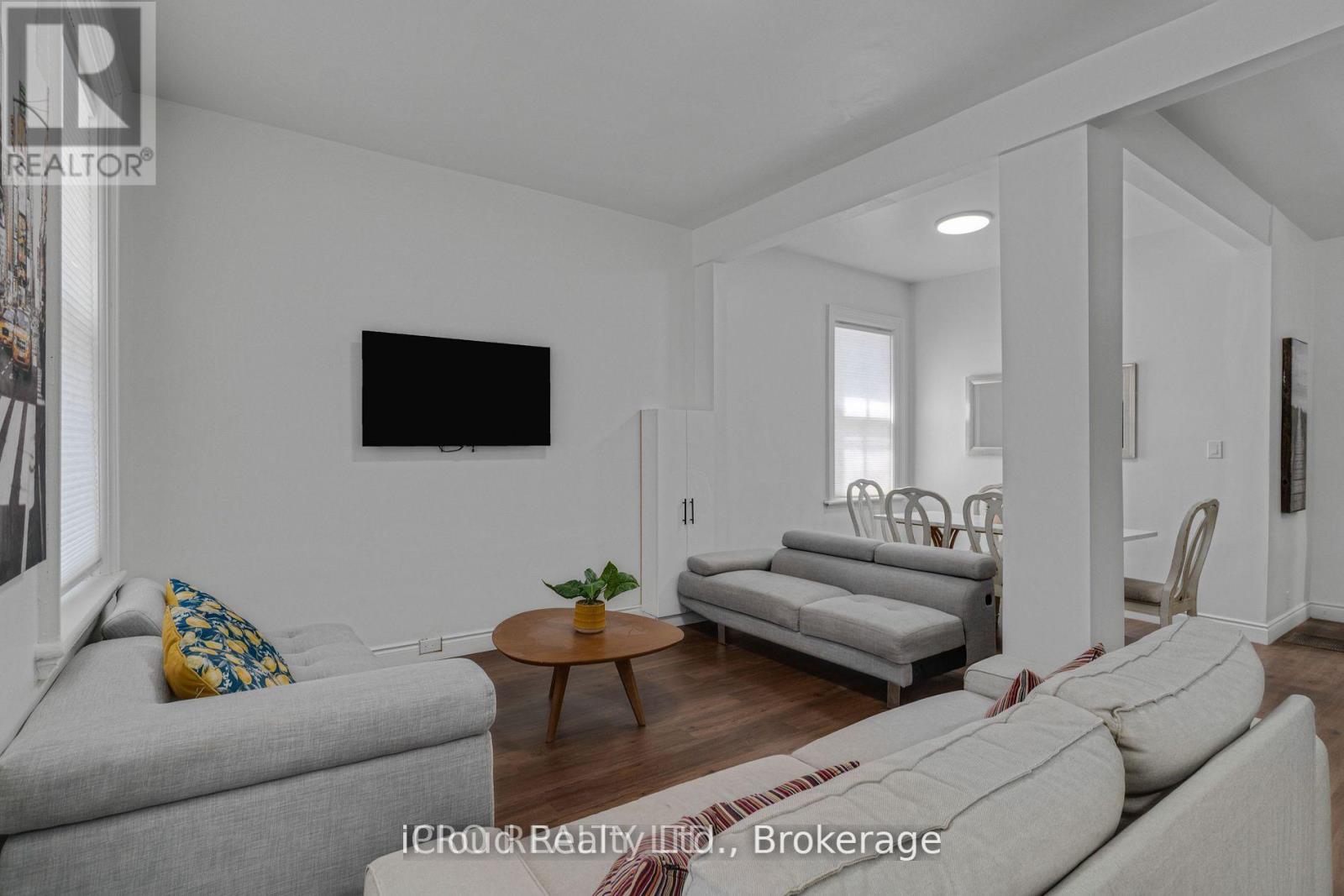 368 Simcoe Street, London East (East K), Ontario  N6B 1J7 - Photo 14 - X12392844