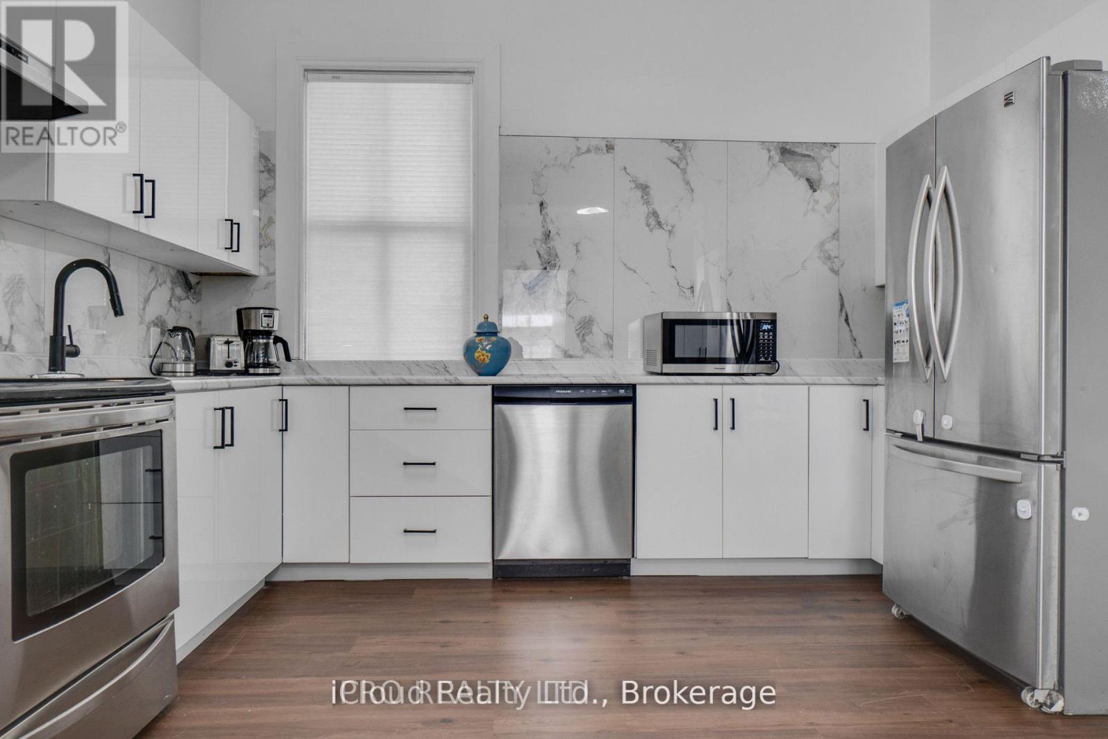 368 Simcoe Street, London East (East K), Ontario  N6B 1J7 - Photo 20 - X12392844