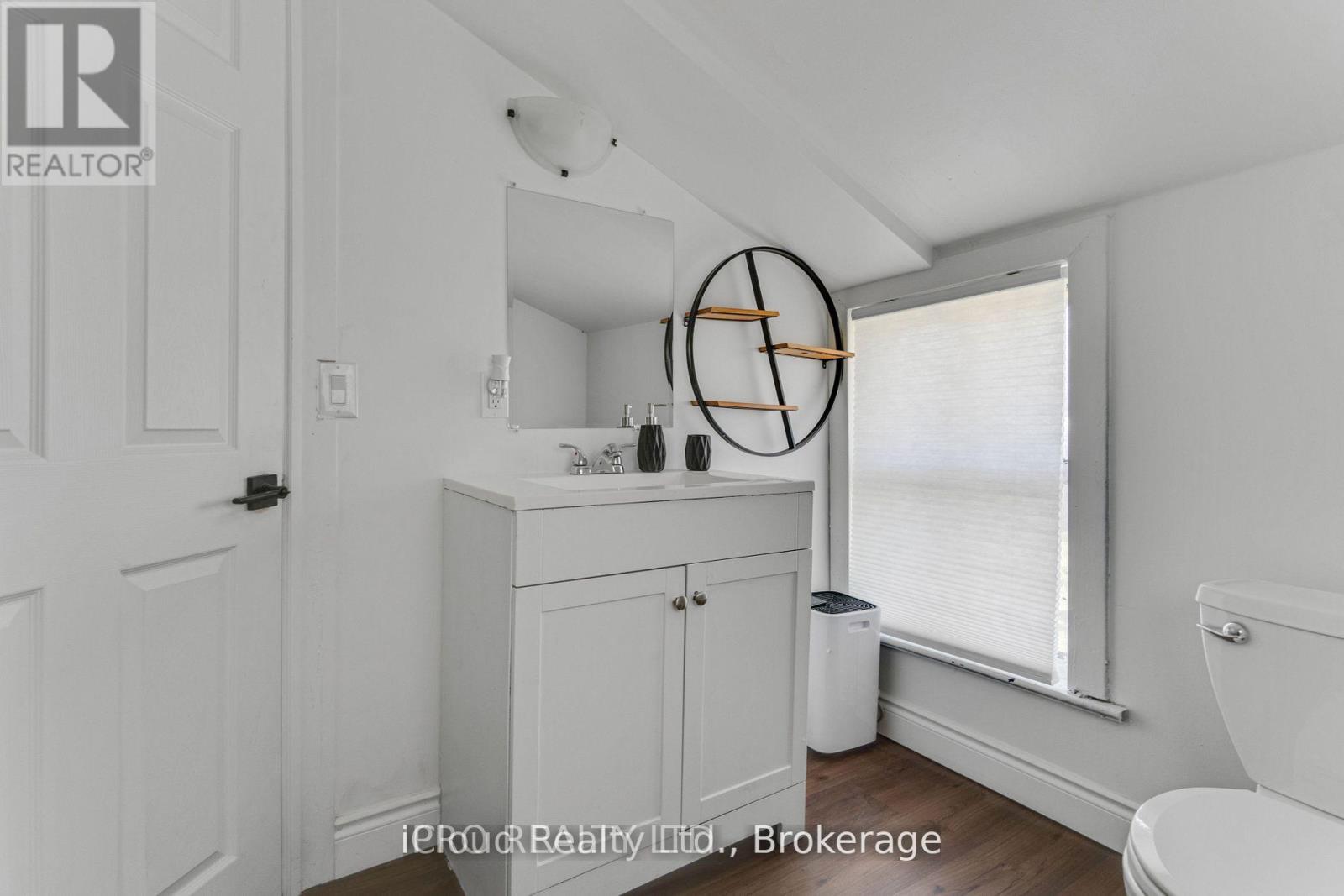 368 Simcoe Street, London East (East K), Ontario  N6B 1J7 - Photo 33 - X12392844