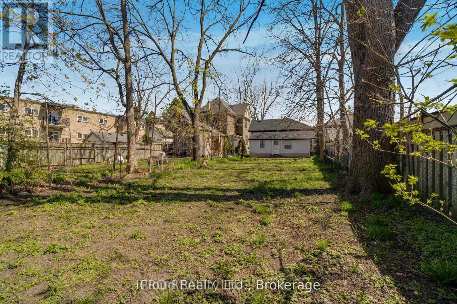 368 Simcoe Street, London East (East K), Ontario  N6B 1J7 - Photo 38 - X12392844