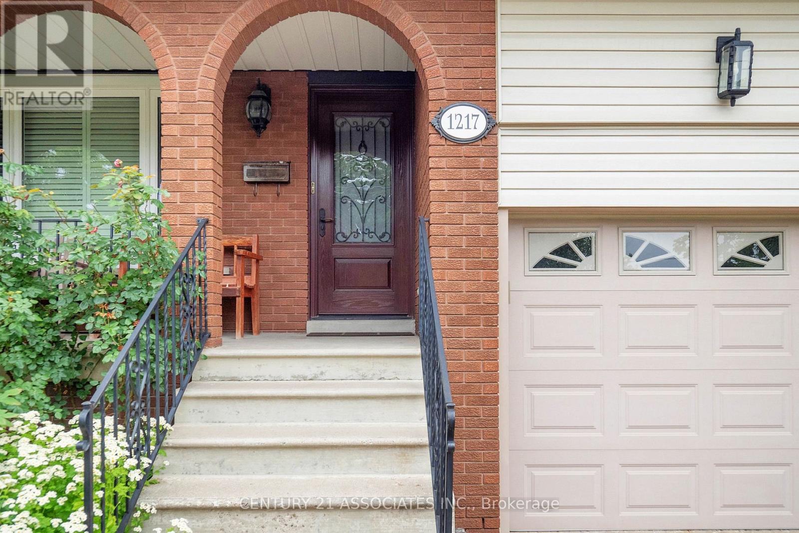 Property at 1217 ALEXANDRA AVENUE image 5