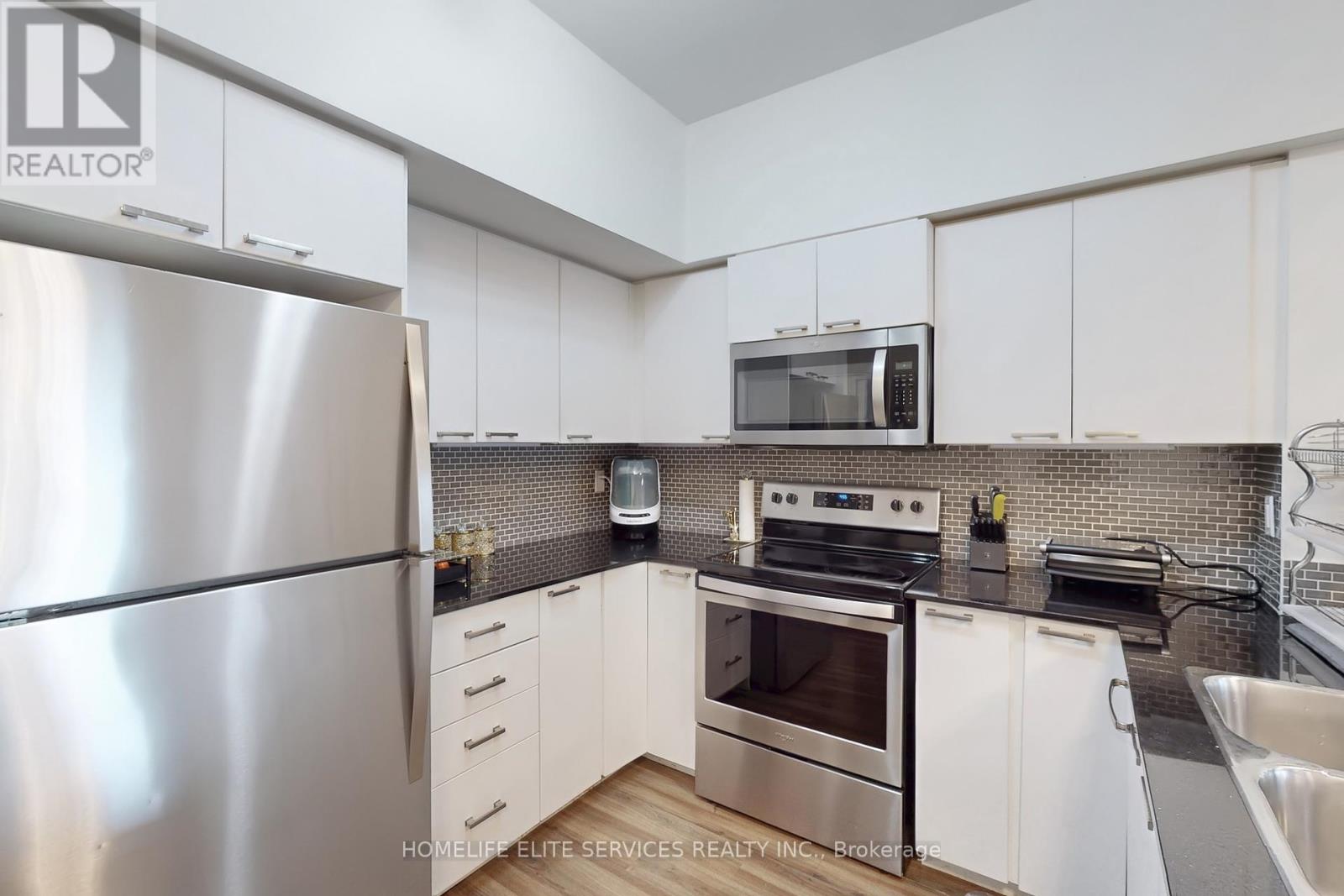 210 - 2152 Lawrence Avenue E, Toronto (Wexford-Maryvale), Ontario  M1R 0B5 - Photo 15 - E12392885
