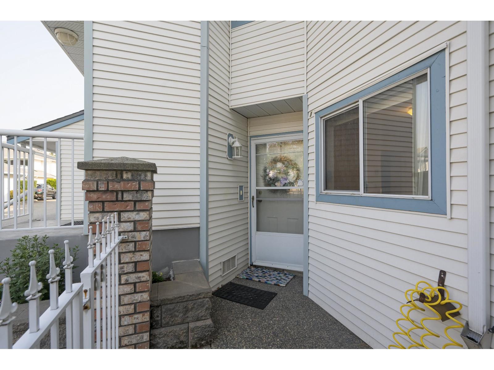 35 19797 64 Avenue, Langley, British Columbia  V2Y 1G9 - Photo 3 - R3045639