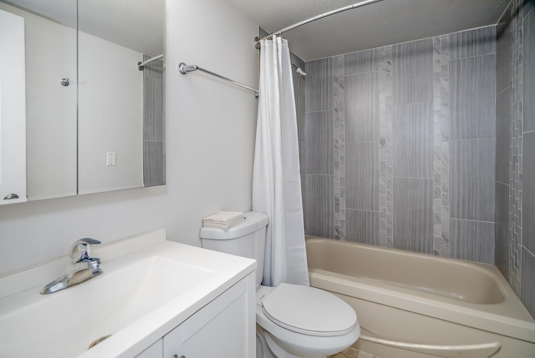 215 31930 Old Yale Road, Abbotsford, British Columbia  V2T 2C7 - Photo 15 - R3045431