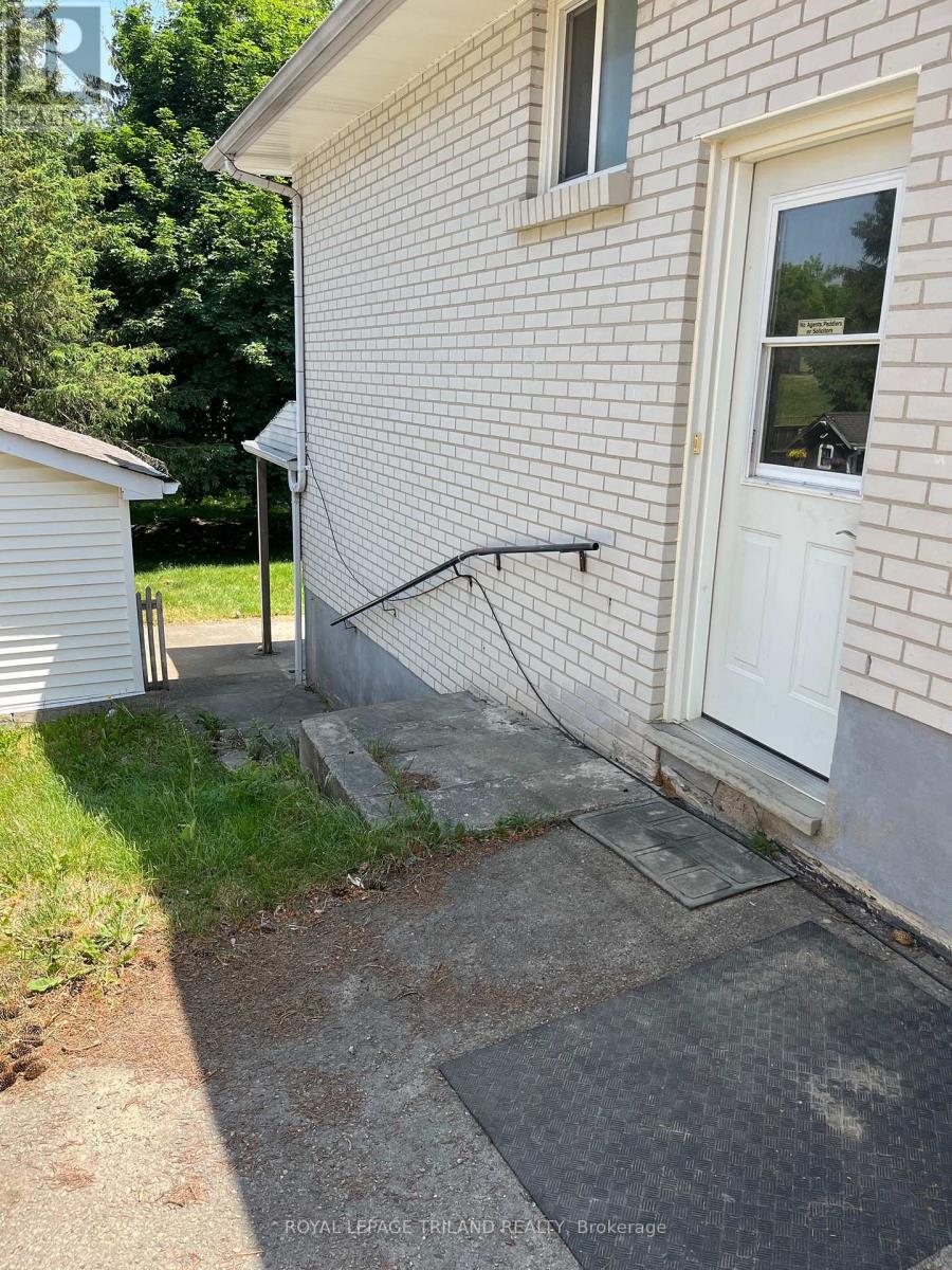 1683 Hansuld Street, London East (East H), Ontario  N5V 1Y6 - Photo 22 - X12392918
