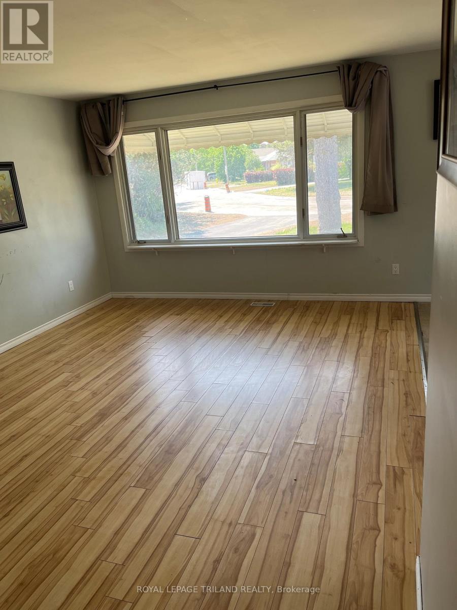 1683 Hansuld Street, London East (East H), Ontario  N5V 1Y6 - Photo 28 - X12392918