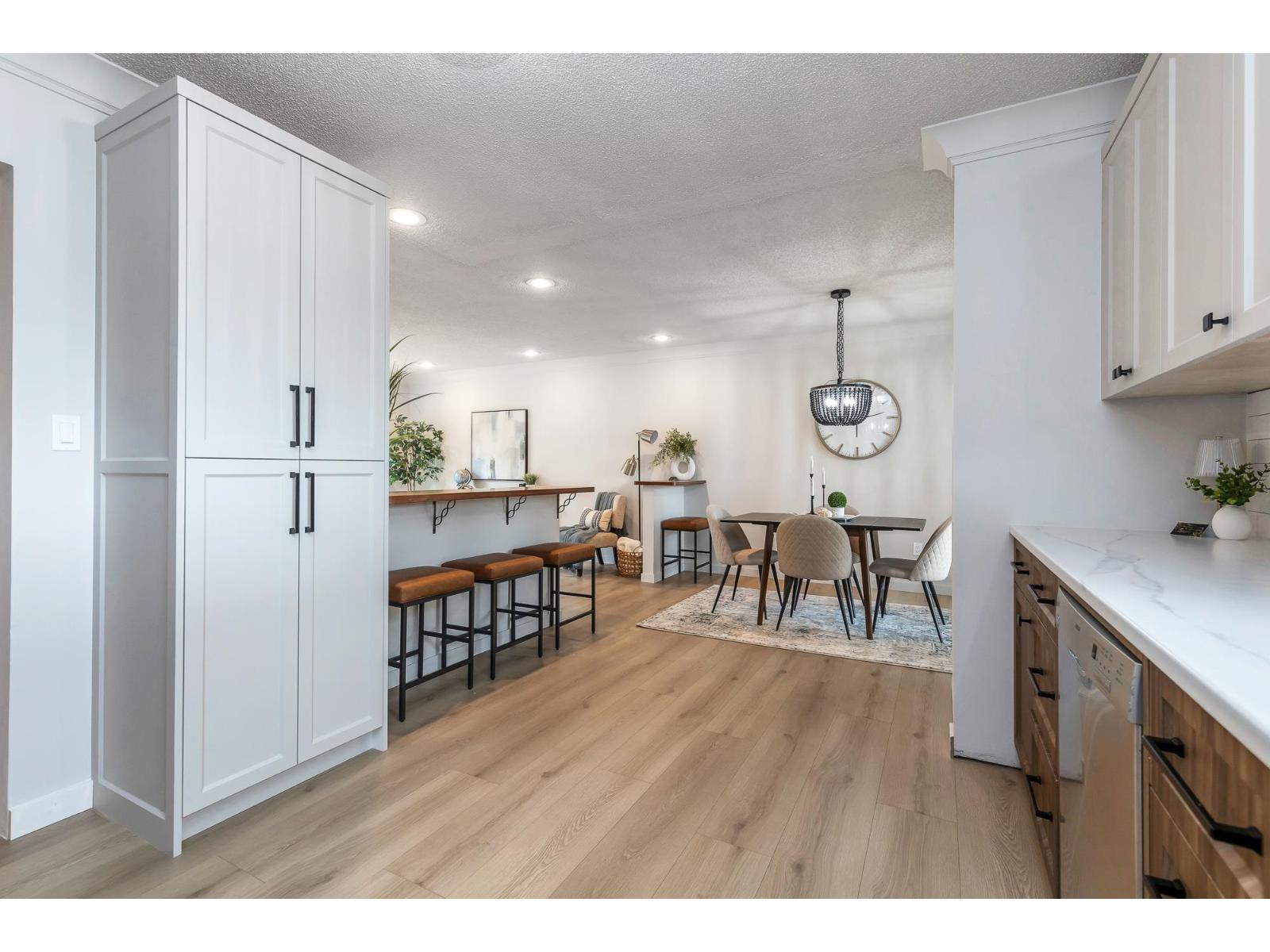7970 Burdock Street, Mission, British Columbia  V2V 4Y1 - Photo 9 - R3044749