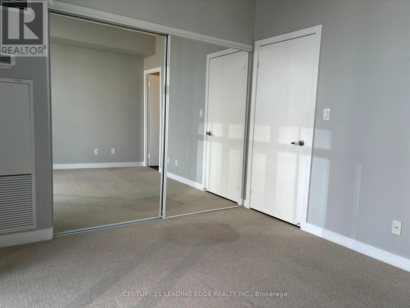 2902 - 4065 Brickstone Mews, Mississauga, Ontario  L5B 0G3 - Photo 18 - W12392887