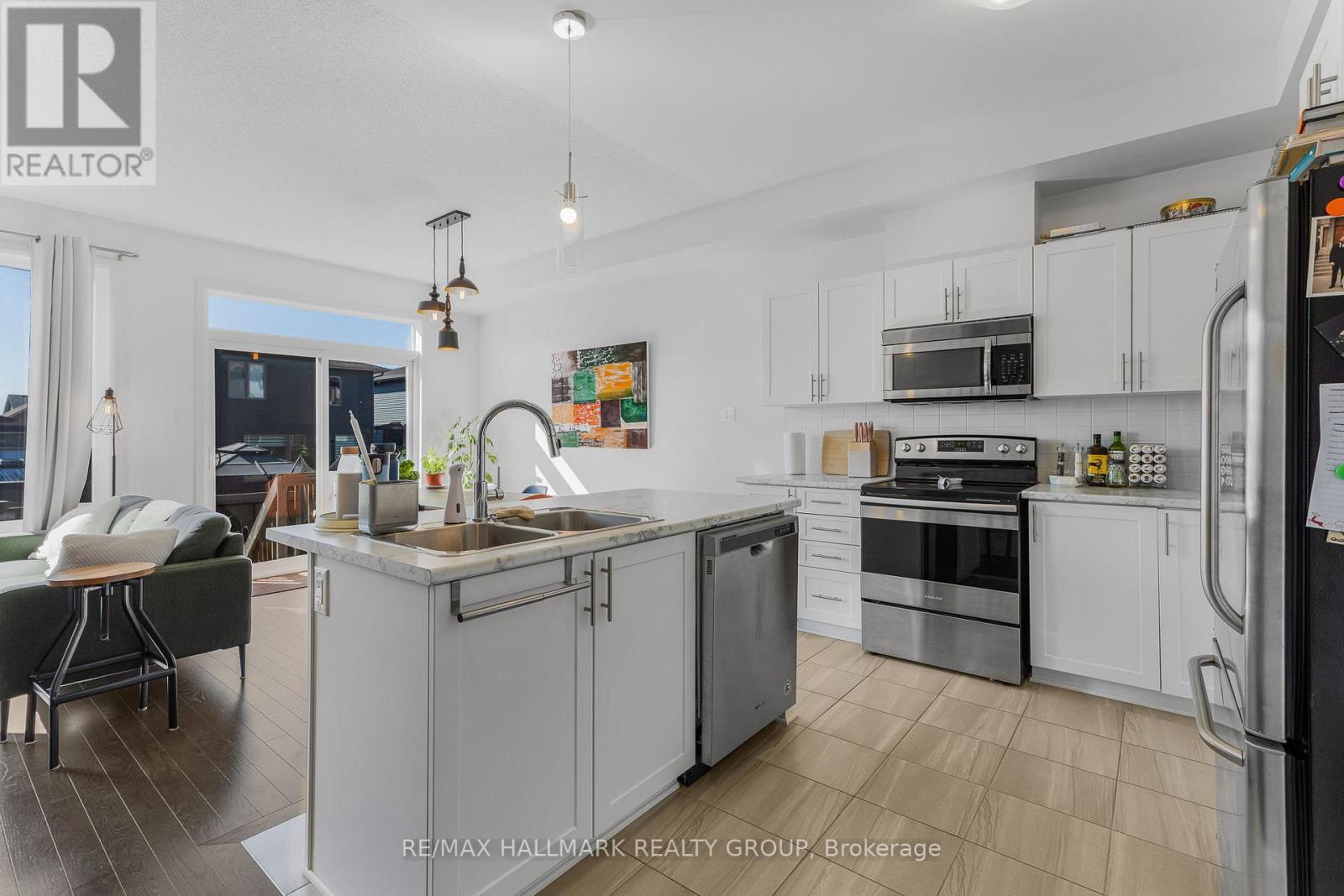 132 Turquoise Street, Clarence-Rockland, Ontario  K4K 0L6 - Photo 7 - X12392899