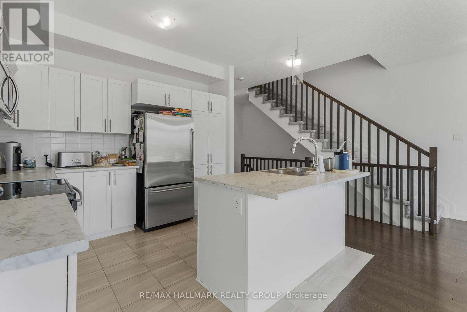 132 Turquoise Street, Clarence-Rockland, Ontario  K4K 0L6 - Photo 8 - X12392899
