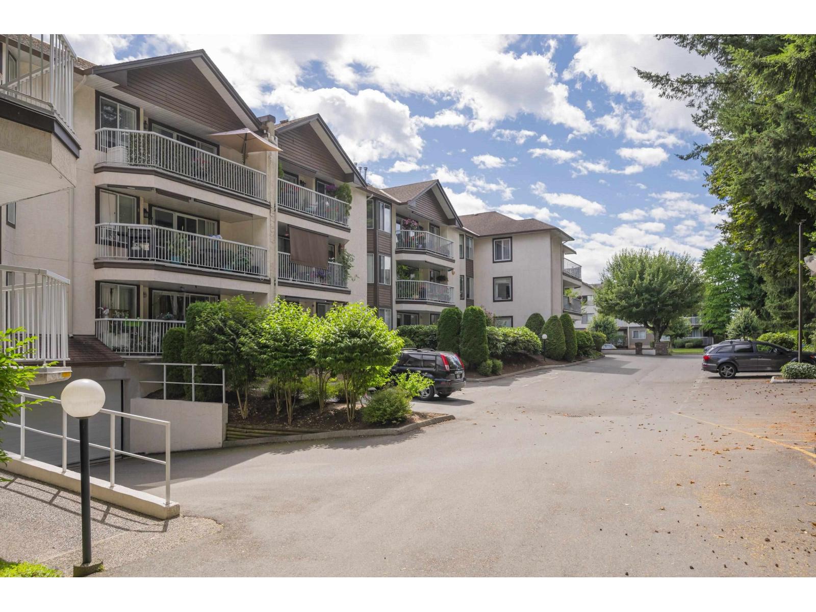 108 33375 Mayfair Avenue, Abbotsford, British Columbia  V2S 1P4 - Photo 3 - R3045243