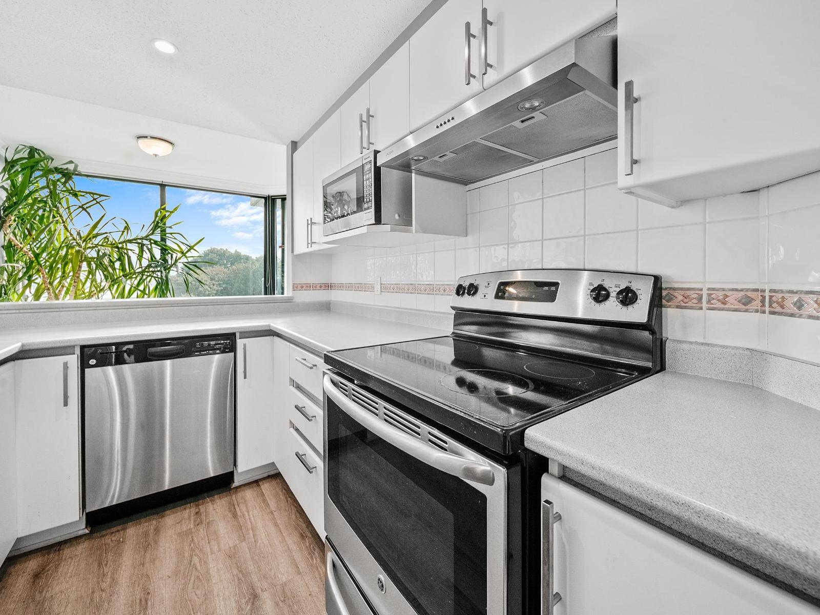 803 13353 108 Avenue, Surrey, British Columbia  V3T 5T5 - Photo 12 - R3043708