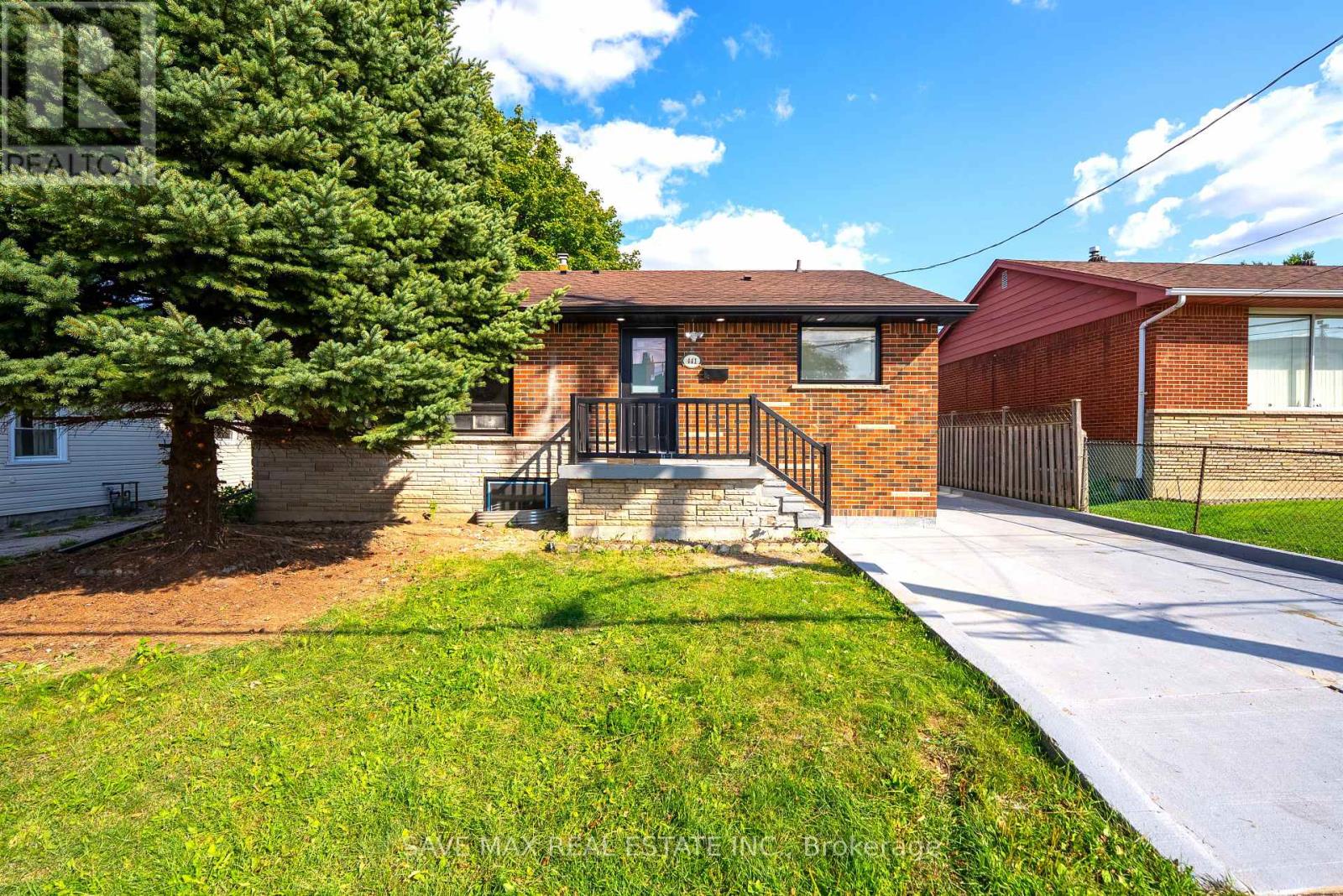 441 West 5th Street, Hamilton, Ontario  L9C 3P5 - Photo 2 - X12392866