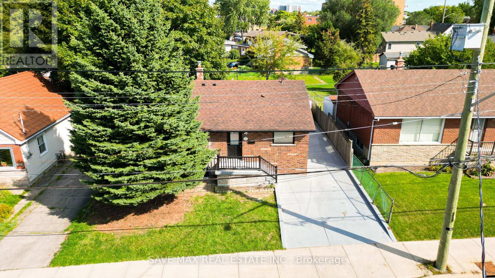 441 West 5th Street, Hamilton, Ontario  L9C 3P5 - Photo 3 - X12392866