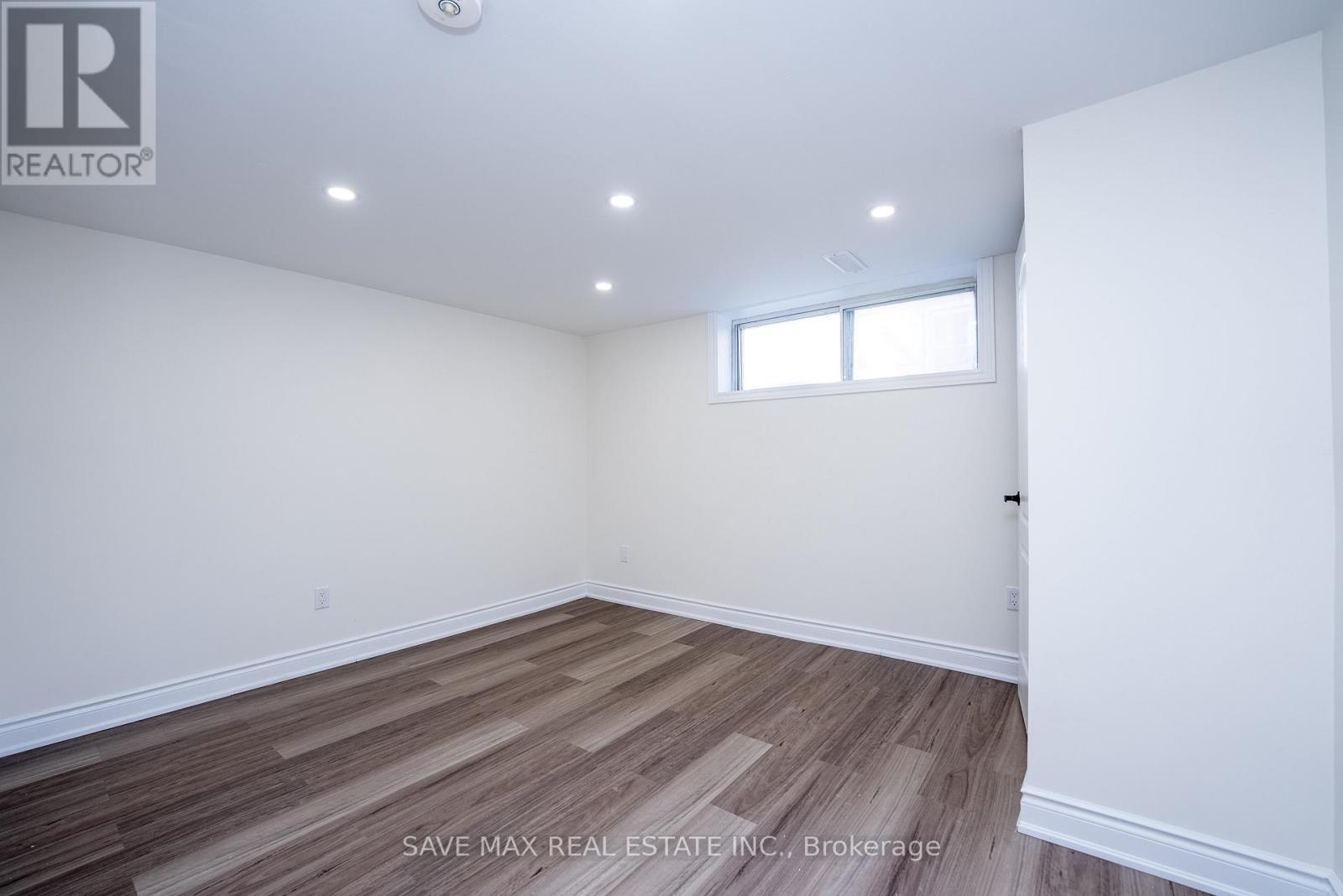 441 West 5th Street, Hamilton, Ontario  L9C 3P5 - Photo 36 - X12392866