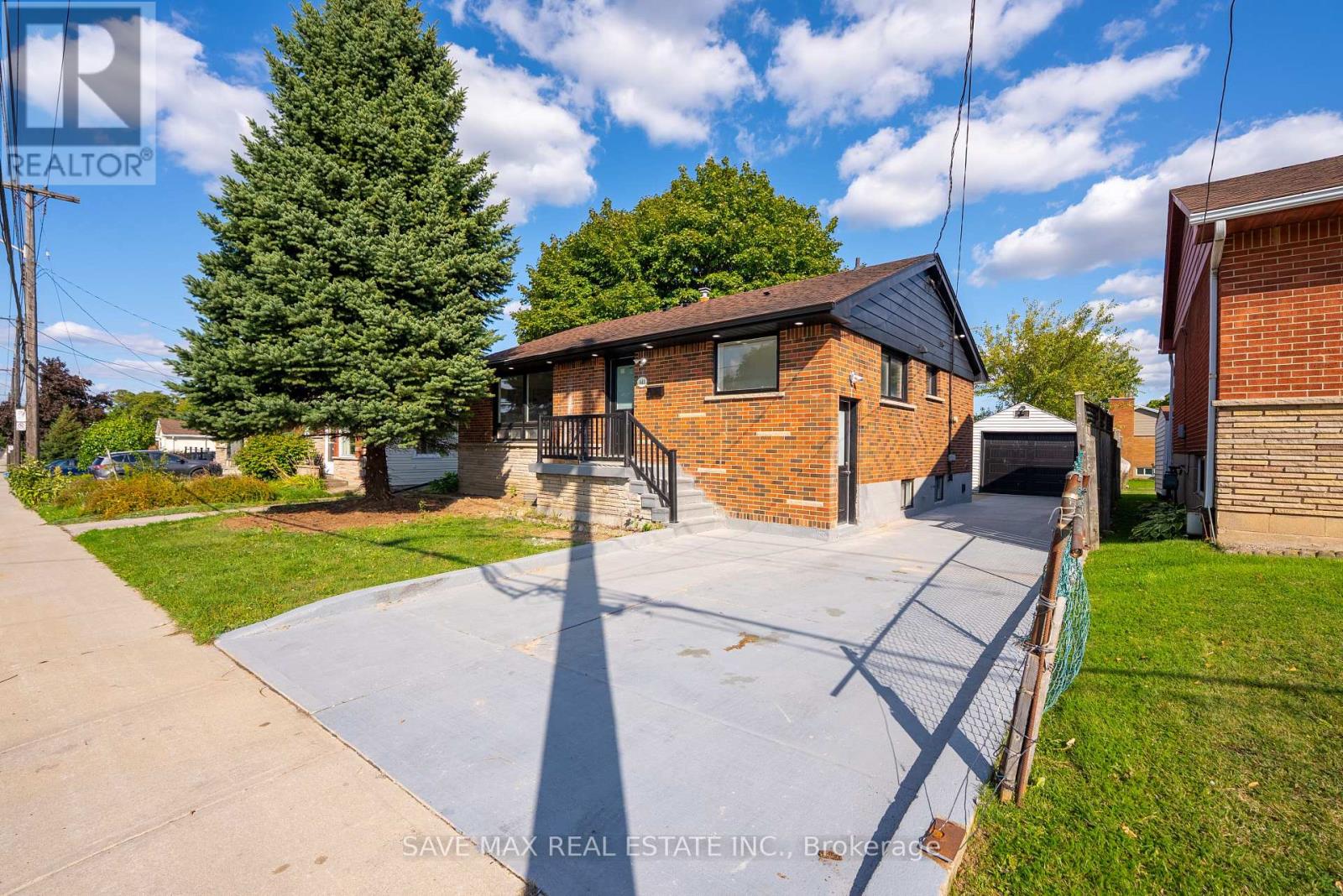 441 West 5th Street, Hamilton, Ontario  L9C 3P5 - Photo 4 - X12392866